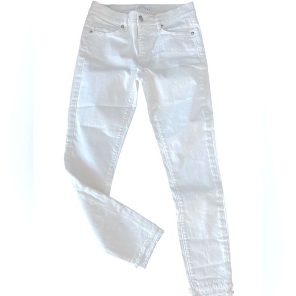 Loft White Raw edge Jean -26/2 white , NWOT , cotton spandex ,